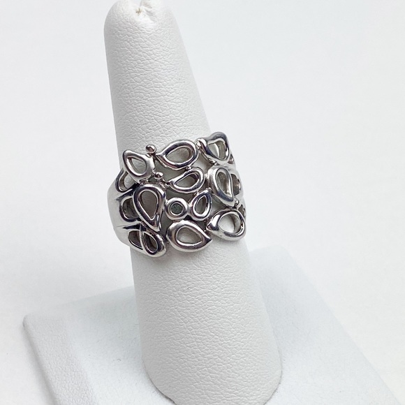 Sterling Silver Jewelry - Sterling Silver 925 Vintage Teardrop and Scroll Design Statement Ring